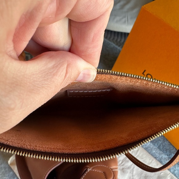 Louis Vuitton Low Key Hobo PM - Picture 8 of 14